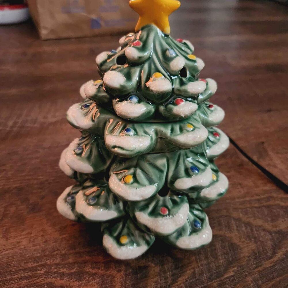 Small ceramic tree wax warmer